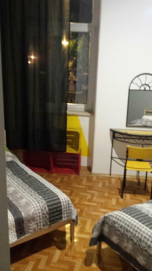 Lulu Hostel Lublin Exterior photo